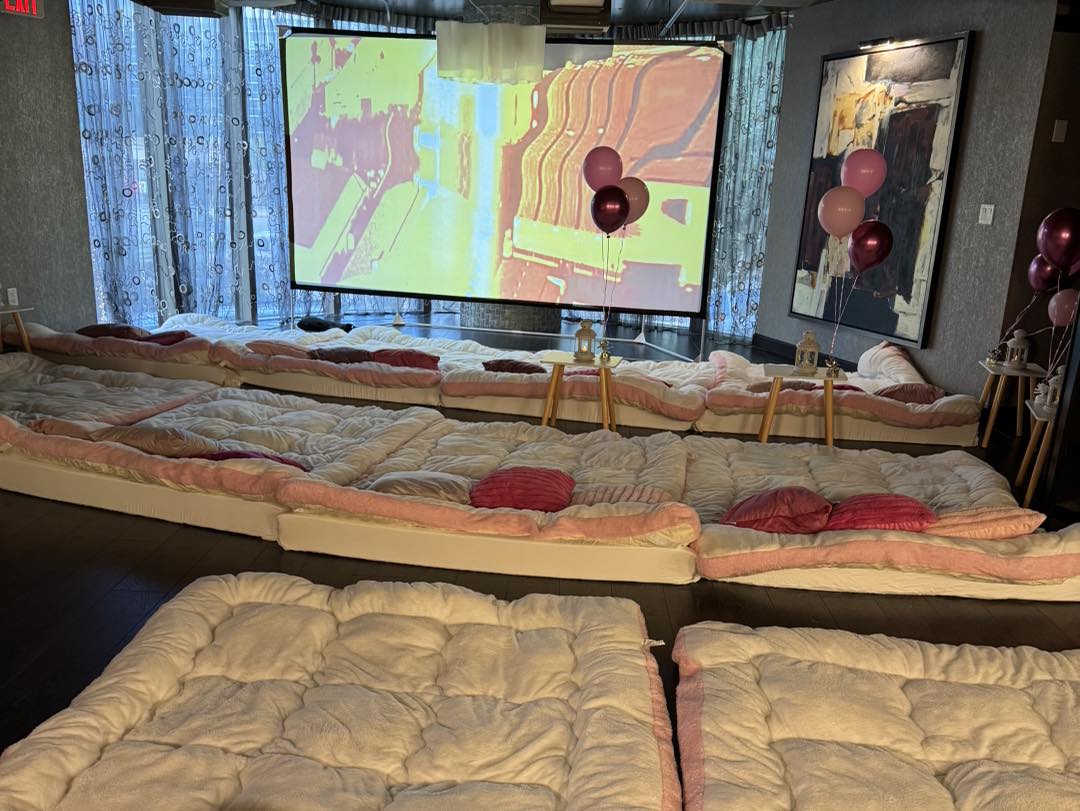 Outdoor Projector, Inflatable Screen and Speaker Rental | Outdoor Movie Night - Image 13